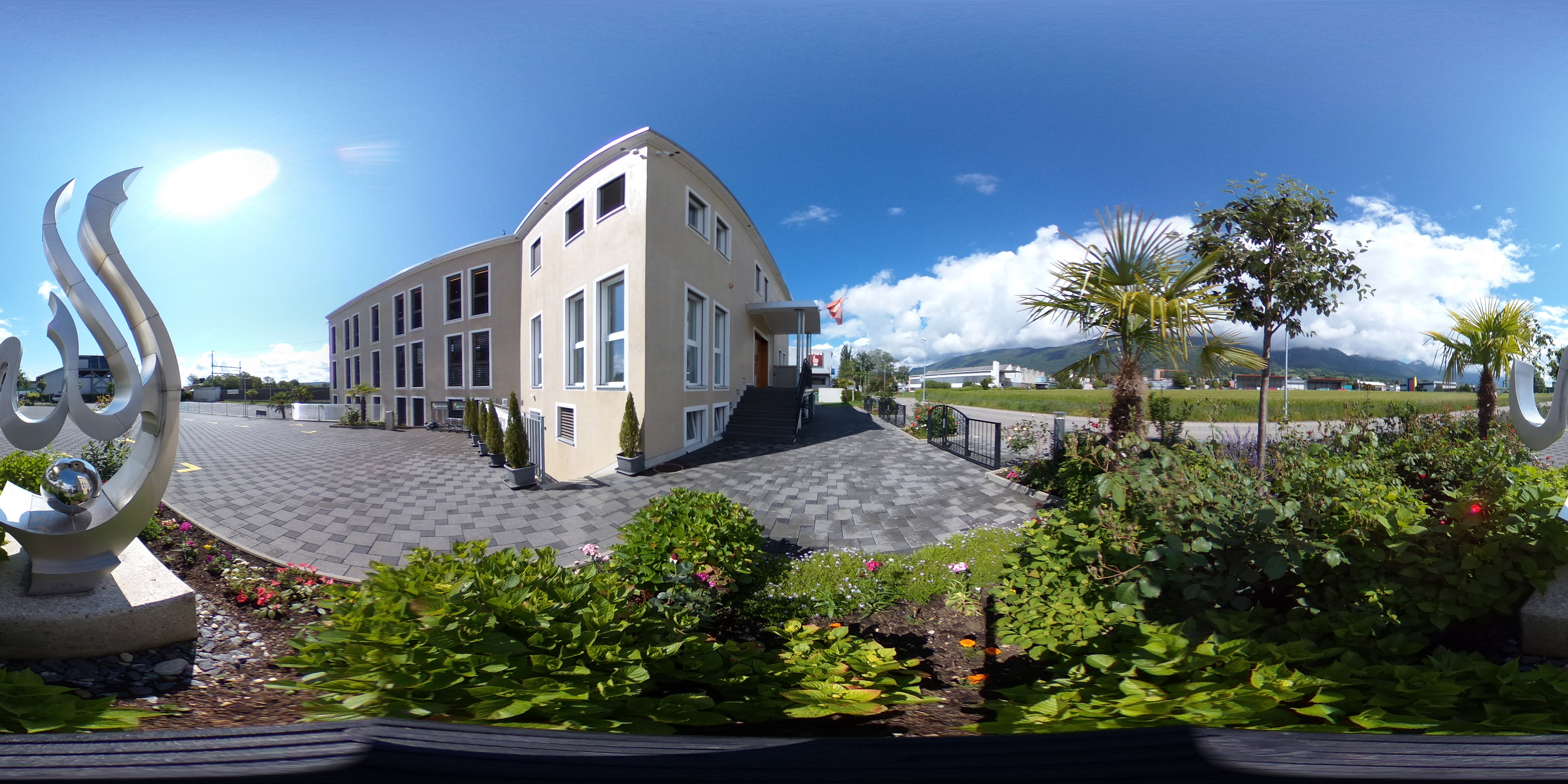 360° 28